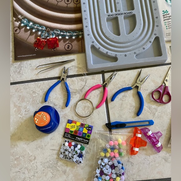 Crafting Supplies - Picture 2 of 6